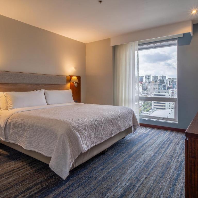 Holiday Inn Express Quito by IHG - Suite con cama extragrande - 3