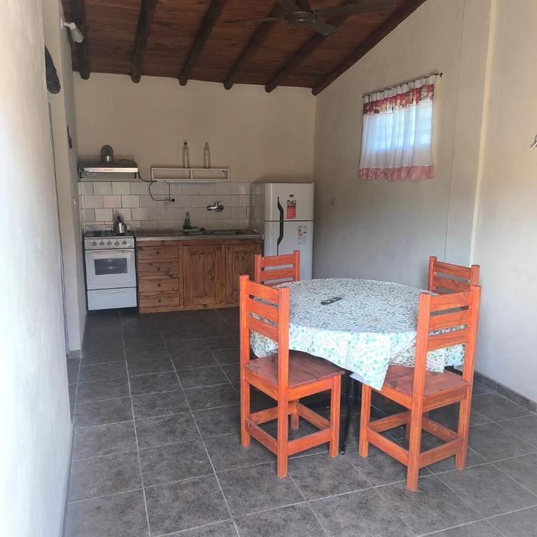 Hospedaje San Jose - Two-Bedroom House - 4