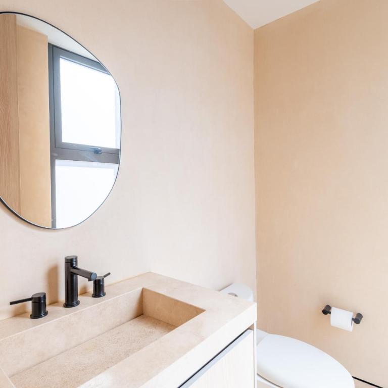 Corasol, Relaxed Stay with Terrace & Full Amenities - One-Bedroom Apartment with Balcony - 1