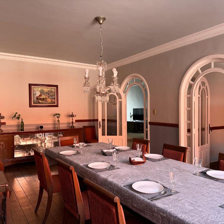 Casa de 5 habitaciones en el Centro de Puebla con Estacionamiento Doble - Five-Bedroom House - 9
