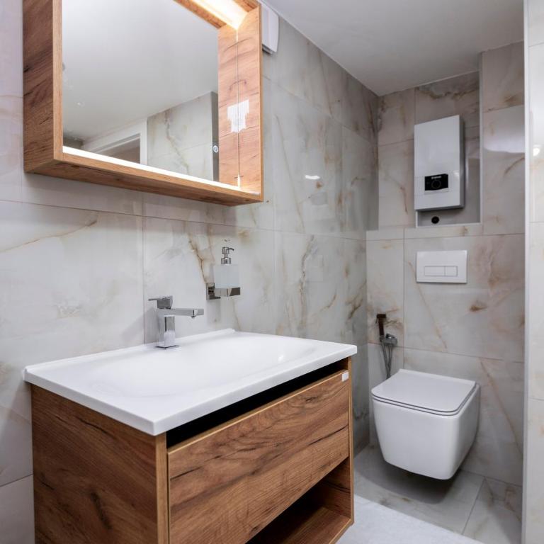 Lelas Grand Apartment - free parking - Apartman sa 2 Spavaće Sobe - 19