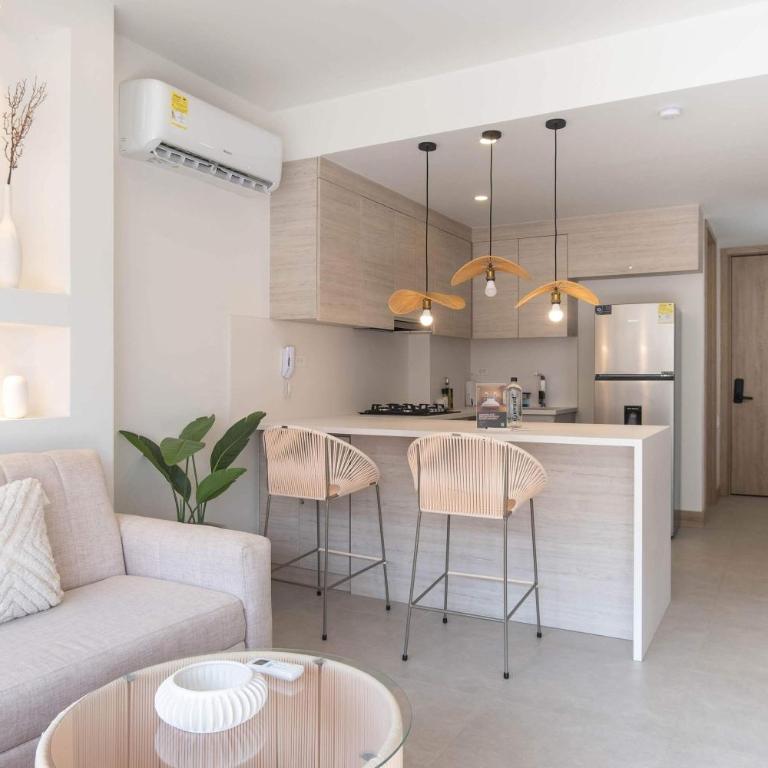 Enchanting 2BR with Balcony in Morros - Two-Bedroom Apartment - 6