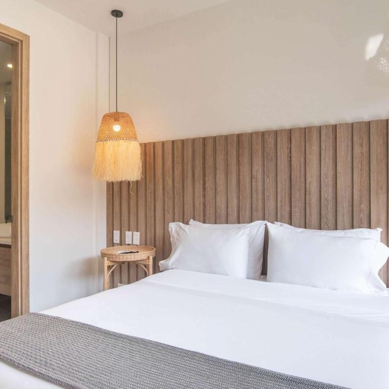 Enchanting 2BR with Balcony in Morros - Two-Bedroom Apartment - 12