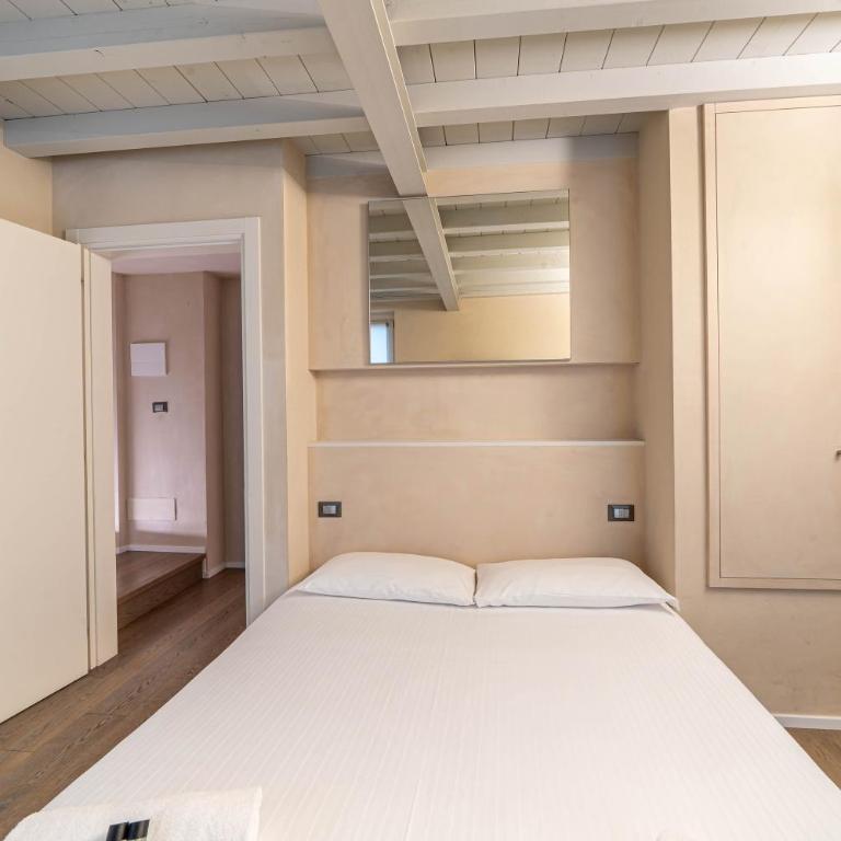 Casa Sofia in Duomo - One-Bedroom Apartment - 7