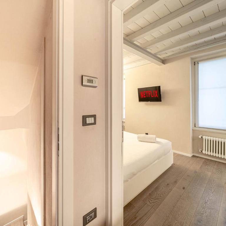 Casa Sofia in Duomo - One-Bedroom Apartment - 15