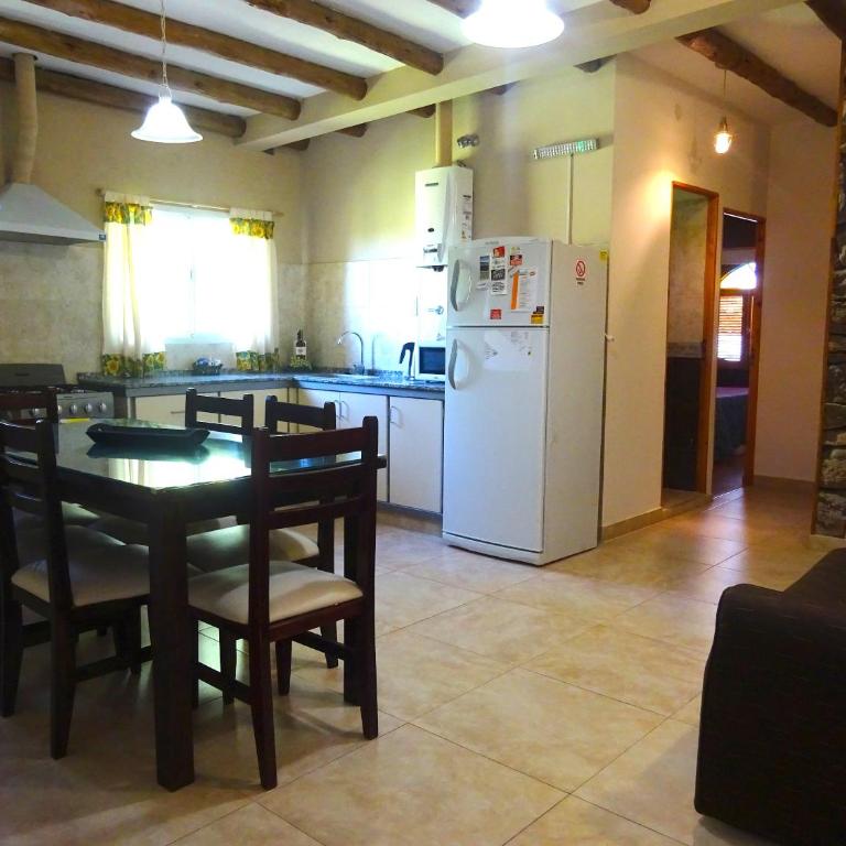Apart Hotel La Bodega - Classic Quadruple Room - 2