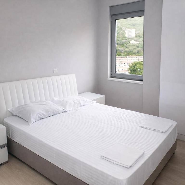 Hotel Ponta Nova - Two-Bedroom Apartment with Sea View - 7
