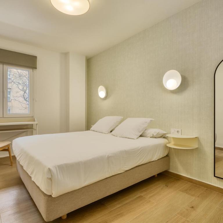 SUNN Apartments Amador de los Ríos, by Homing U - Two-Bedroom Apartment with Terrace and patio - 3