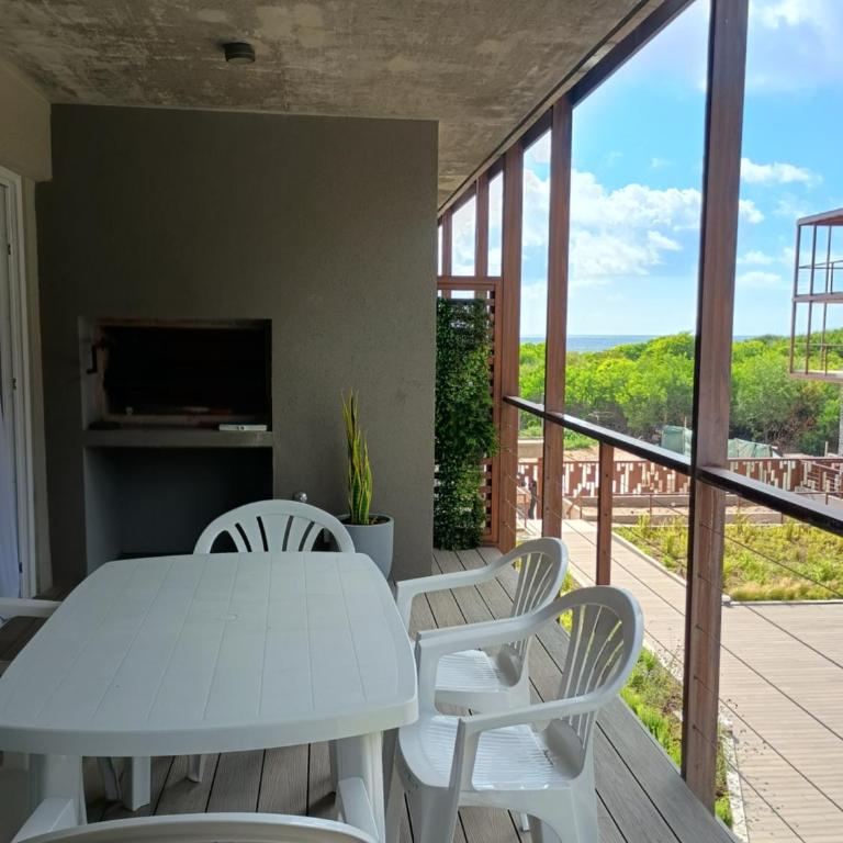 Departamento con vista lateral al mar - Unidad 121 - Apartamento de 1 dormitorio - 1