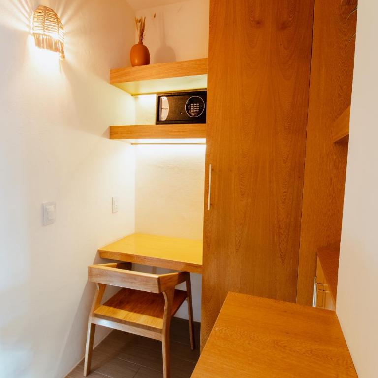 Bernardino Boutique - Deluxe Double Room with Bath - 7