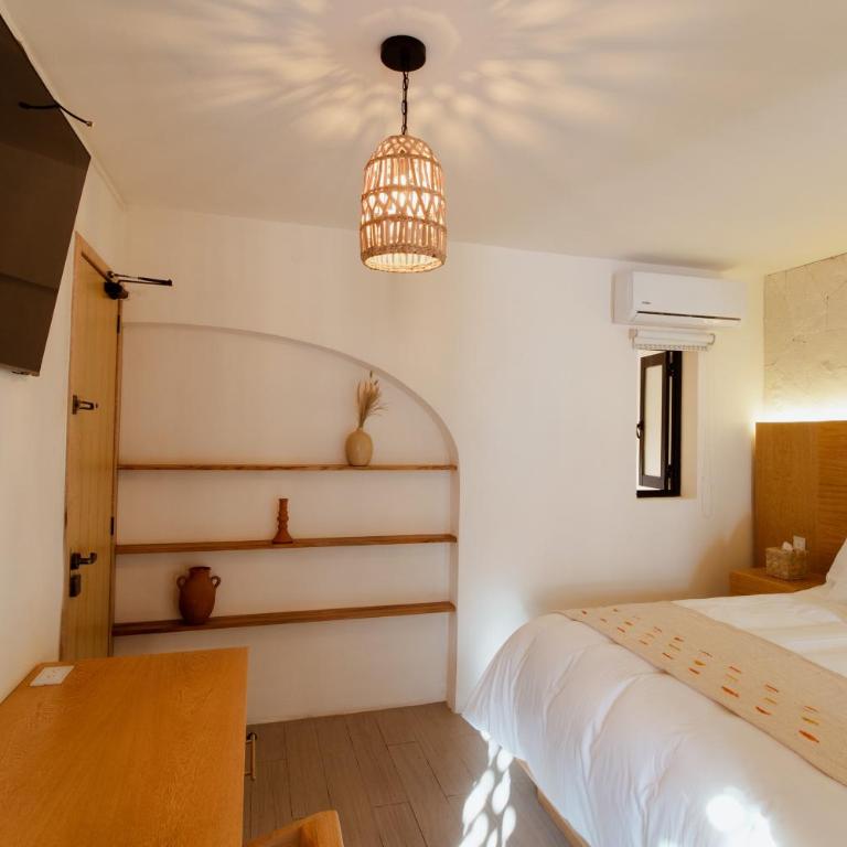 Bernardino Boutique - Deluxe Room - 9