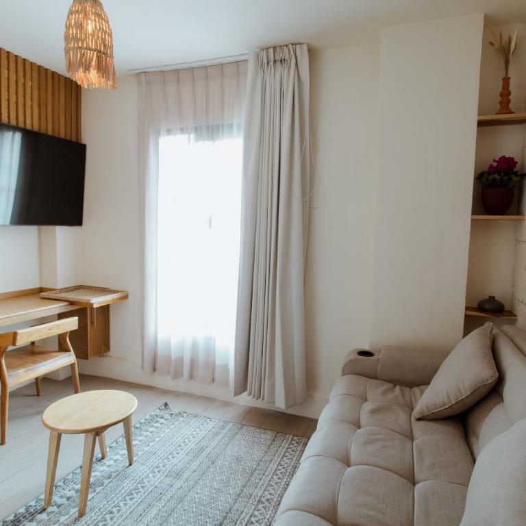 Bernardino Boutique - Standard Suite - 1