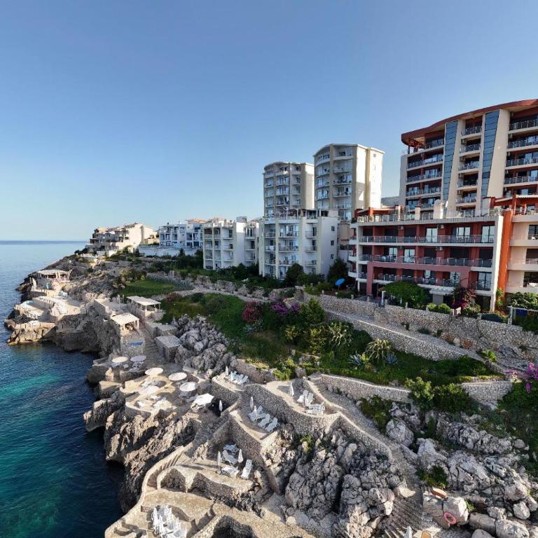 Sun&Sea Apartments - Two-Bedroom Apartment with Sea View - 1