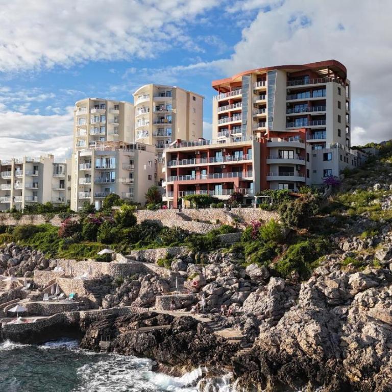 Sun&Sea Apartments - Two-Bedroom Apartment with Sea View - 26