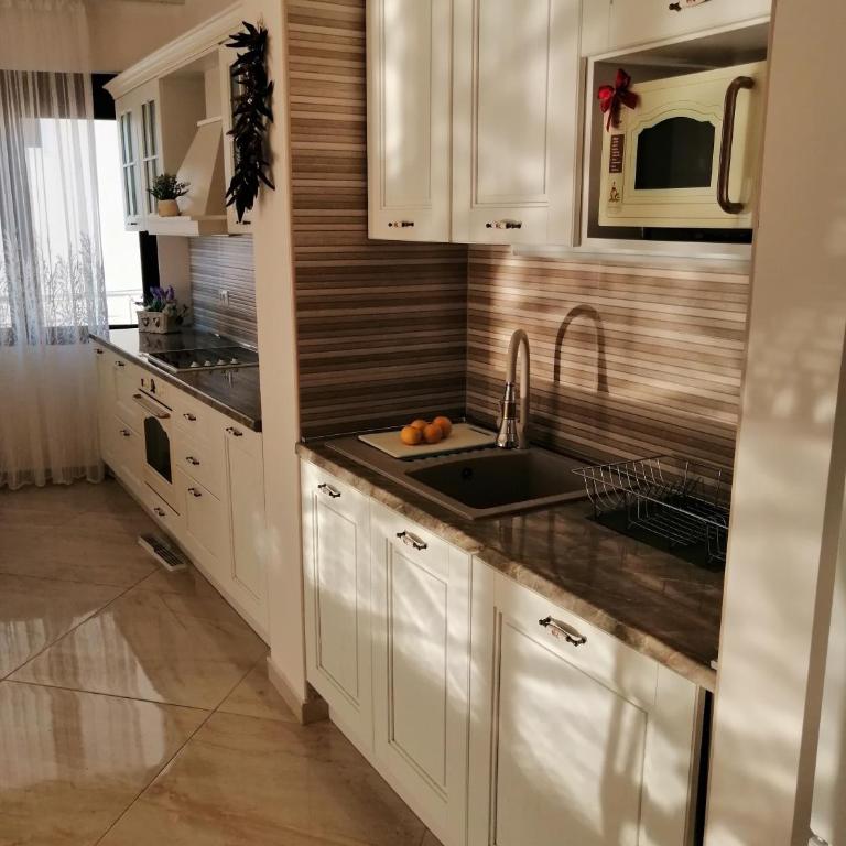 Sun&Sea Apartments - Two-Bedroom Apartment with Sea View - 17