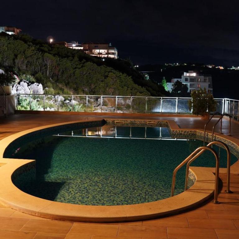 Sun&Sea Apartments - Two-Bedroom Apartment with Sea View - 10