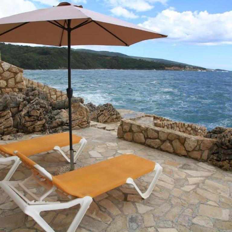 Sun&Sea Apartments - Two-Bedroom Apartment with Sea View - 11
