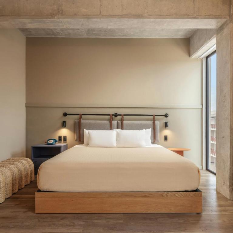 Moxy Tulum - Habitación - cama extragrande - Adaptada para personas con movilidad reducida - 2