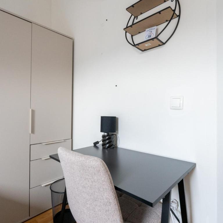 COY Apartments Kapfenberg - Spacious Stays for Companies, Groups & Workers - Apartment mit 3 Schlafzimmern und Balkon - 17