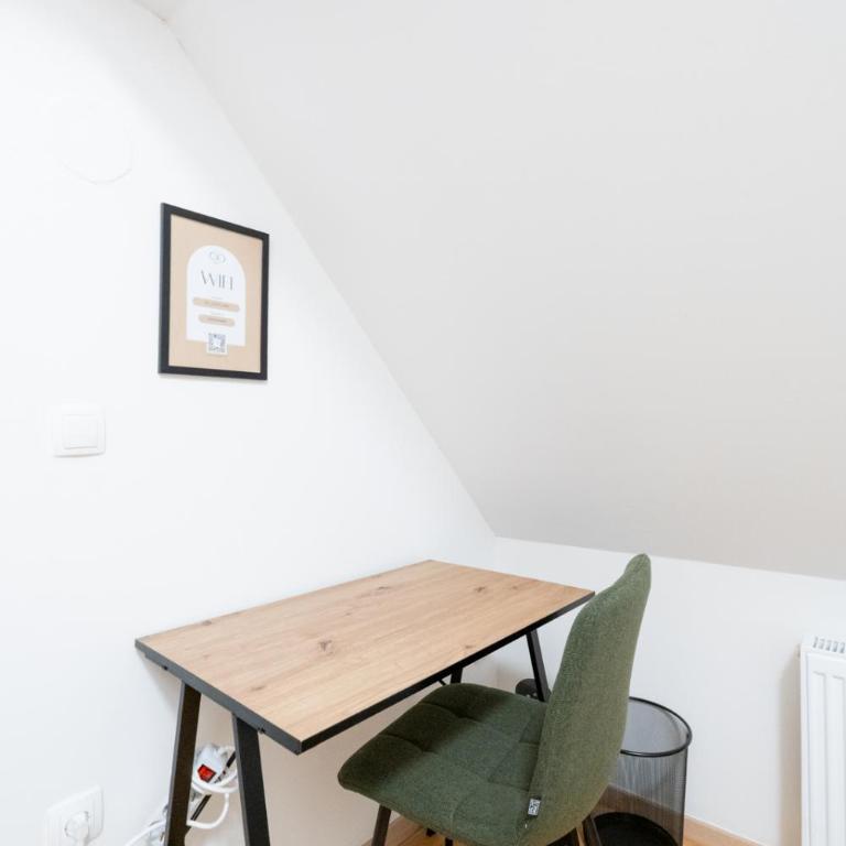 COY Apartments Kapfenberg - Spacious Stays for Companies, Groups & Workers - Apartment mit 3 Schlafzimmern und Balkon - 2