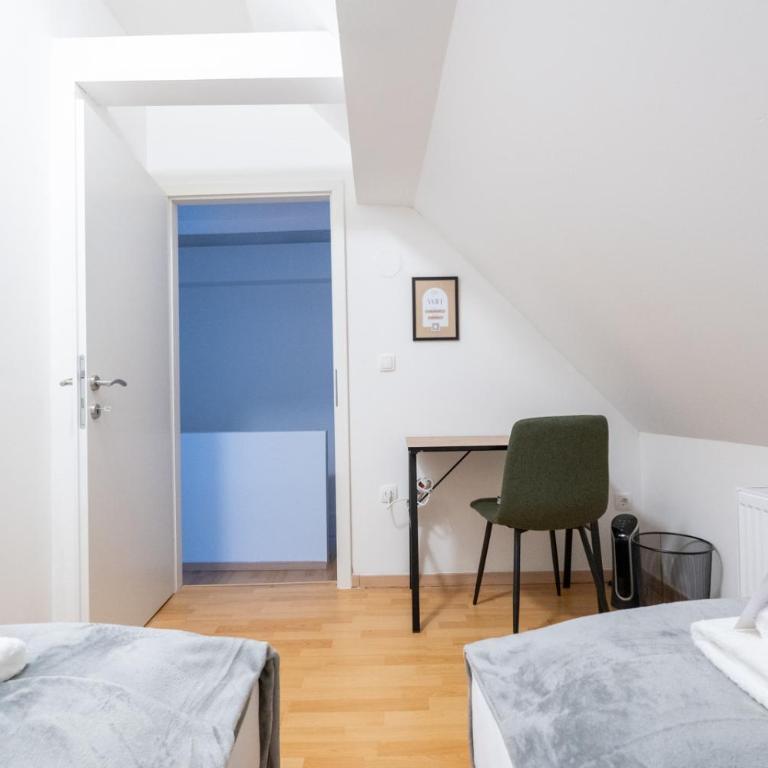 COY Apartments Kapfenberg - Spacious Stays for Companies, Groups & Workers - Apartment mit 3 Schlafzimmern und Balkon - 3