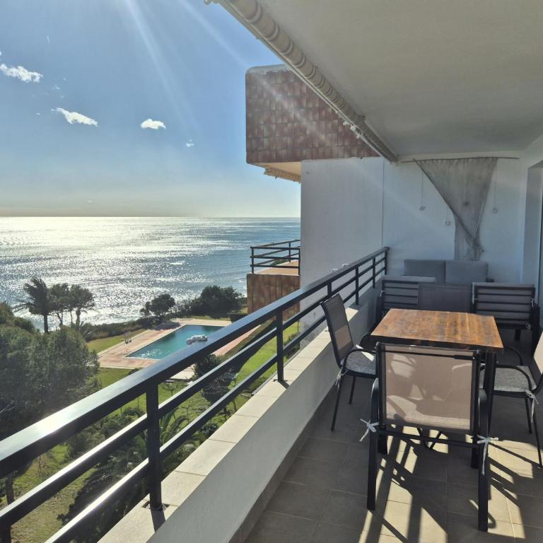Mediterrani - Primera linea de mar - Apartamento de 3 dormitorios - 2