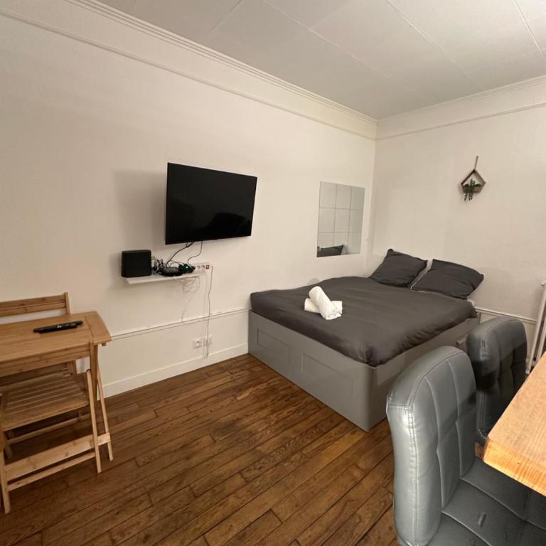 Studio idéal proche centre Paris - Apartamento de 1 dormitorio - 2