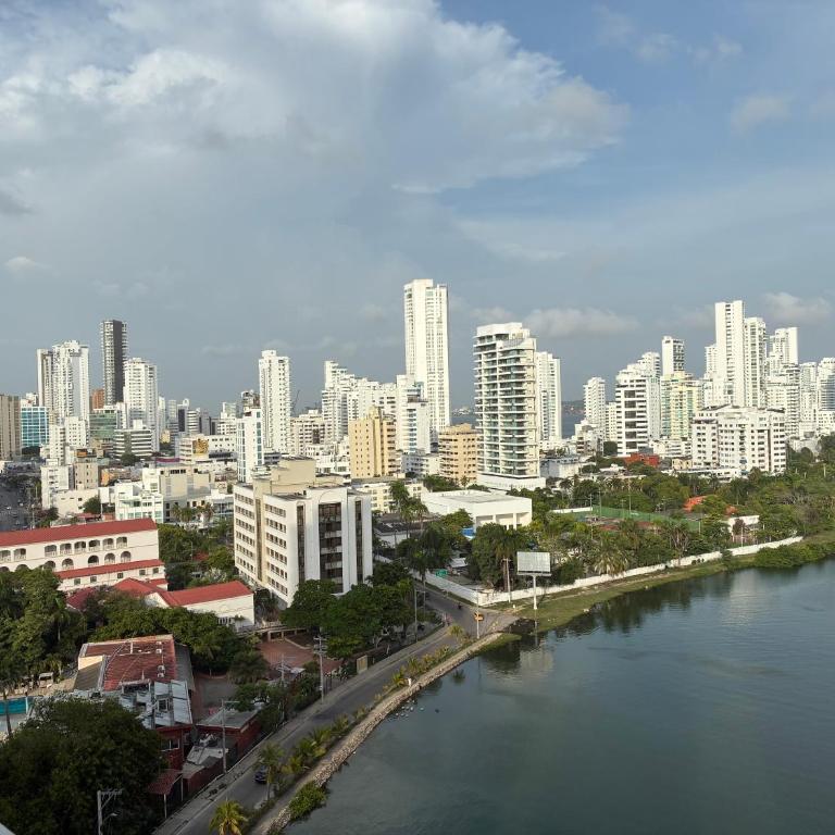 Dream view near the sea and historic center - Three-Bedroom Apartment - 1