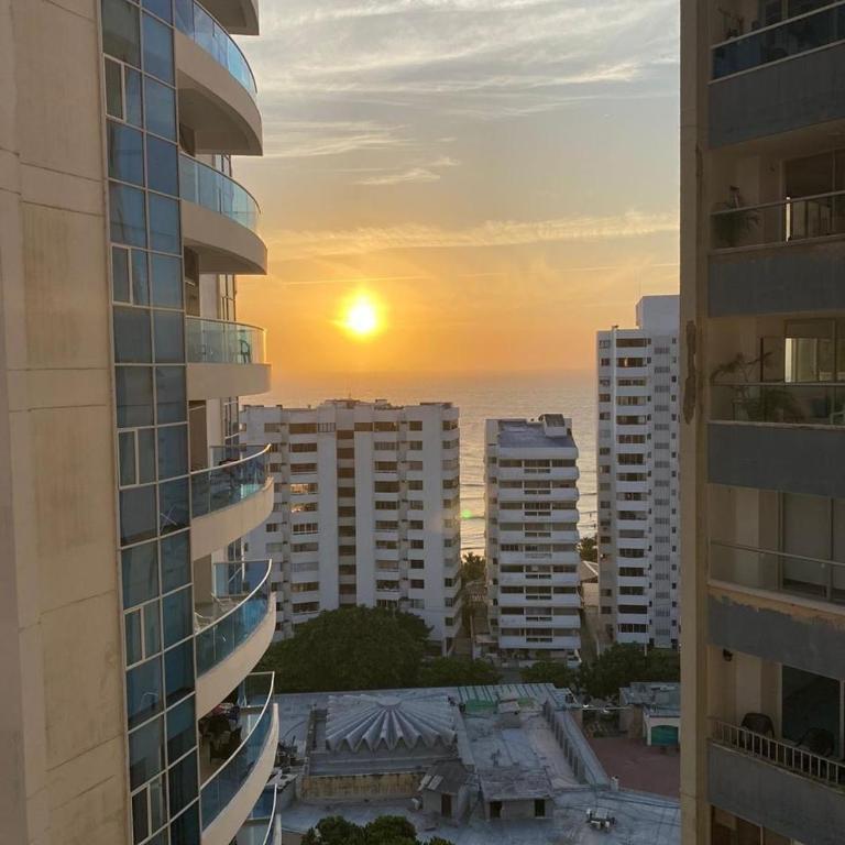 Dream view near the sea and historic center - Three-Bedroom Apartment - 2