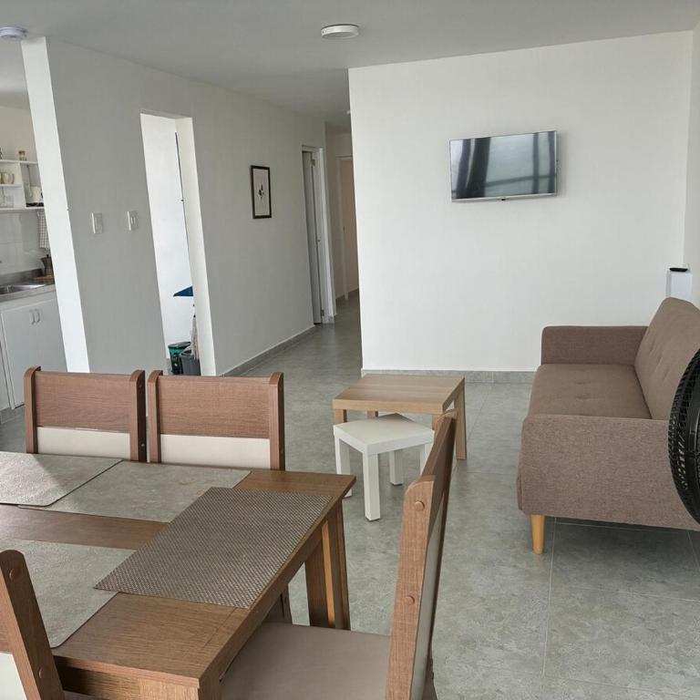Dream view near the sea and historic center - Three-Bedroom Apartment - 4