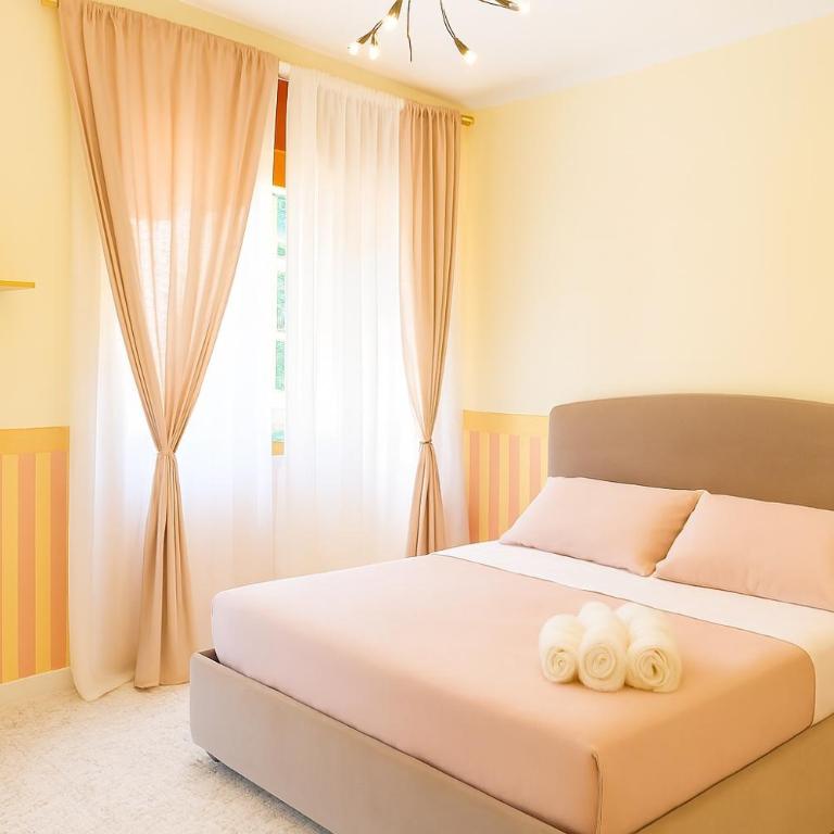 Exclusive Large 3 bed room Apartment with Pool Central Sorrento - Three-Bedroom Apartment - 4