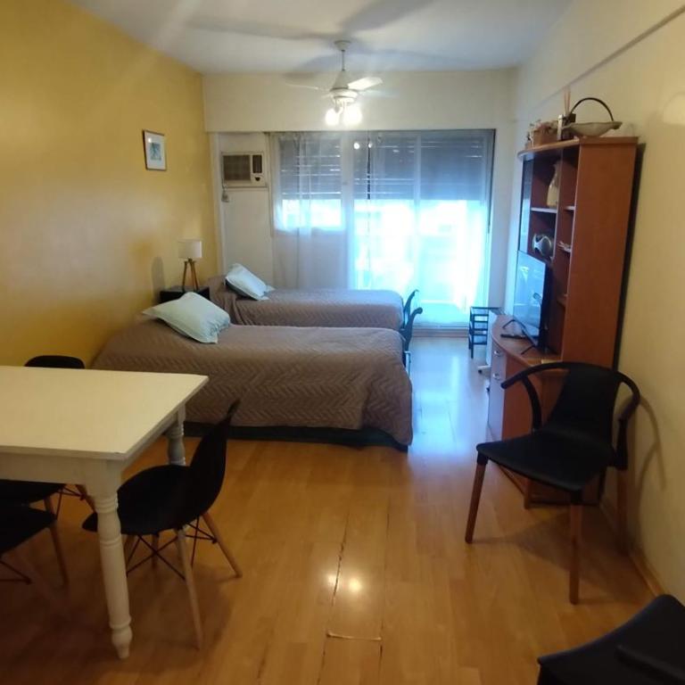 Av de mayo y 9 de Julio Monoambiente central muy luminoso - AlquilerEnBaires - Apartamento de 1 dormitorio - 9