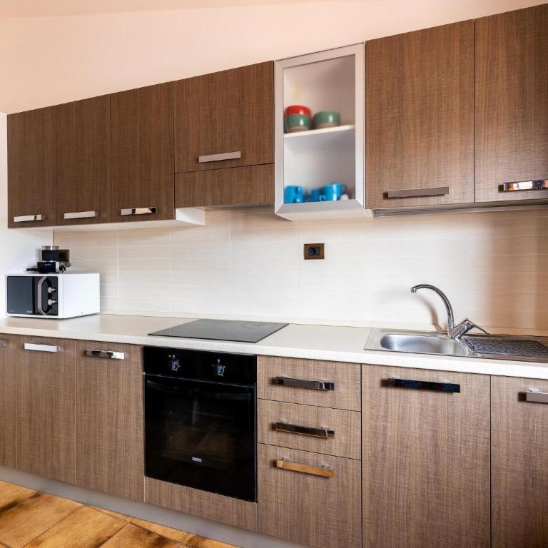 Ampia terrazza vista mare e aria condizionata - Appartamento con 3 Camere da Letto - 14