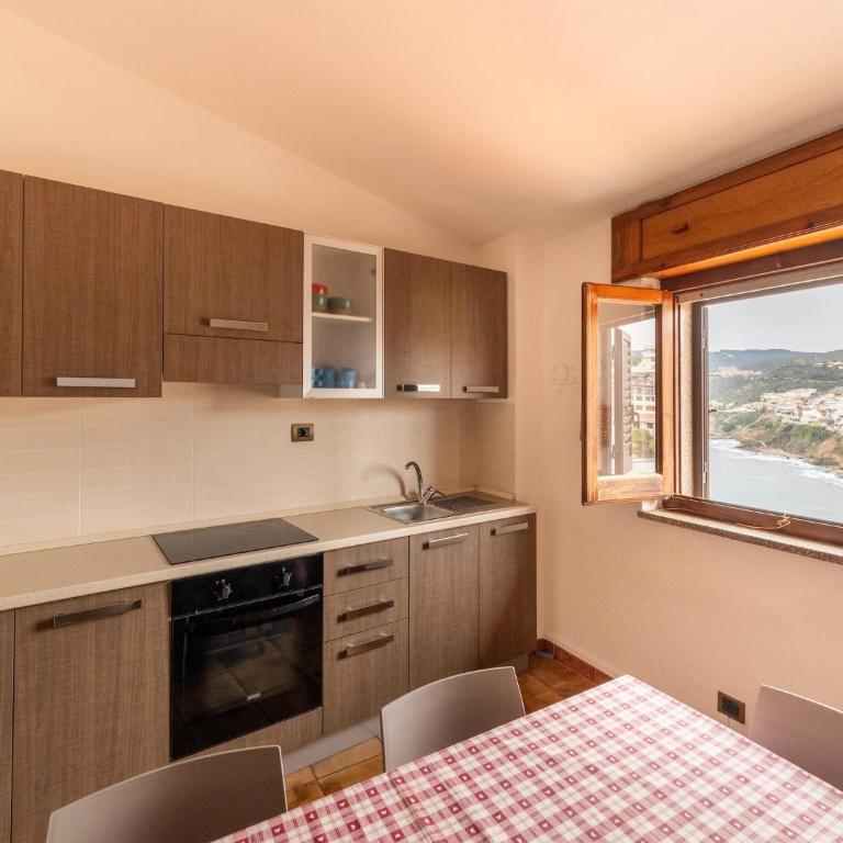 Ampia terrazza vista mare e aria condizionata - Appartamento con 3 Camere da Letto - 15