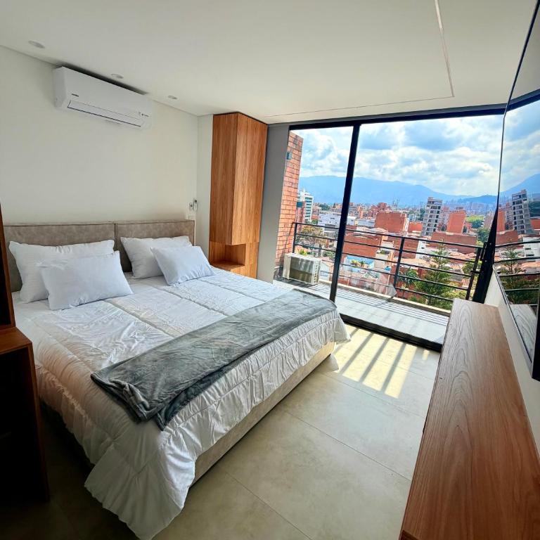 Lujoso y cómodo Loft en Laureles - One-Bedroom Apartment - 3