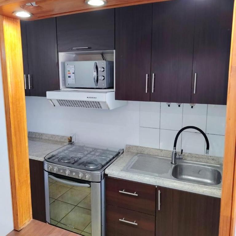 Departamento amoblado - Three-Bedroom Apartment - 4