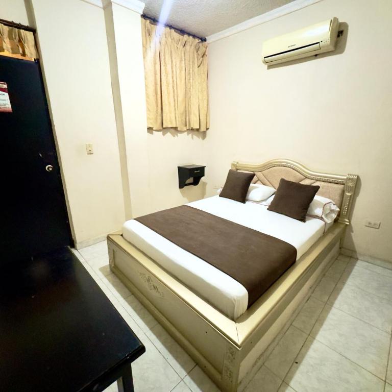 Hotel Buenavista Valledupar - Deluxe Room - 7