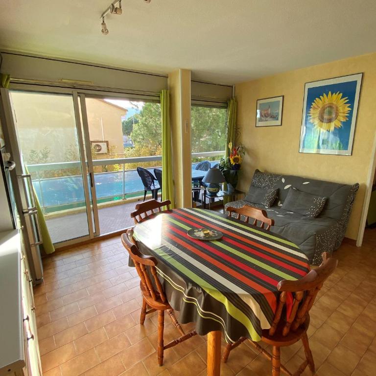 Appartement 4 Pers, Vue Mer, avec Parking - FR-1-837-87 - Apartment - 2