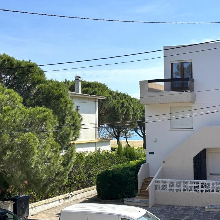 Appartement pour 4 avec parking à 50m de la plage - FR-1-837-88 - Appartement - 12
