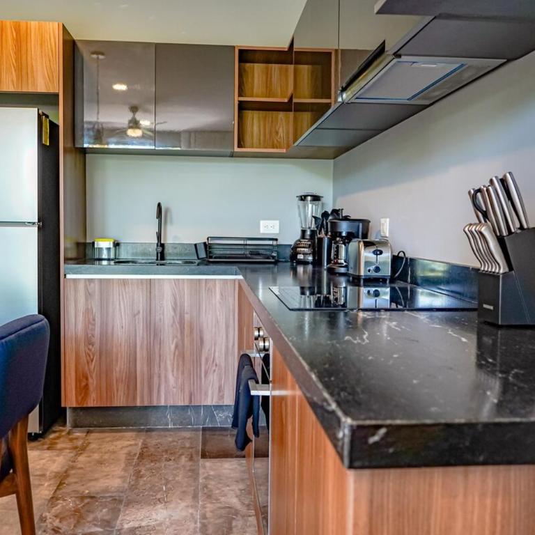Chic 1BR Private Balcony,Sauna, Gym y Wifi - Apartamento de 1 dormitorio - 12