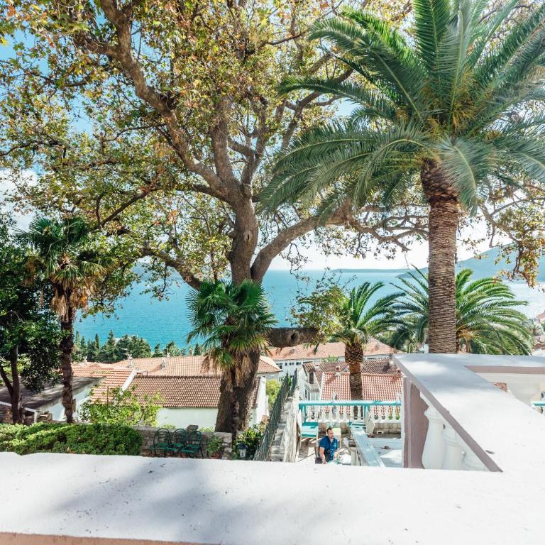 Apartments Belvedere - Deluxe Double Room - 12