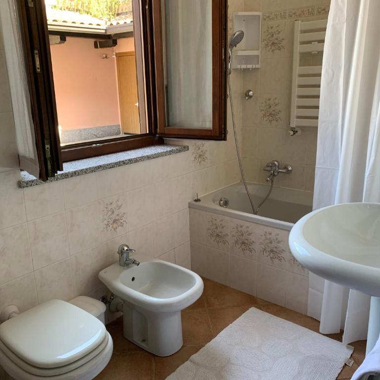 Casa Vacanze a Luino - Casa di Adele - Casa con 2 Camere da Letto - 11