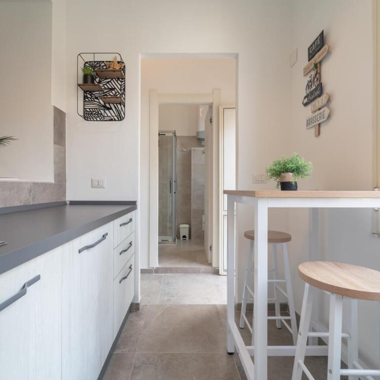 Gaura Apartment - Appartamento con 1 Camera da Letto e Balcone - 9