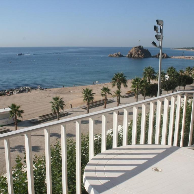 Seahomes Vacations - Amazing Seafront Apt & PKG - Apartamento de 3 dormitorios - 4