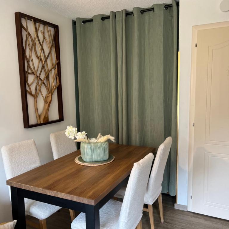 Apart'hôtel 2 chambres pour 6 personnes centre et cœur station, Confort 4 étoiles - Appartement 2 Chambres - 7