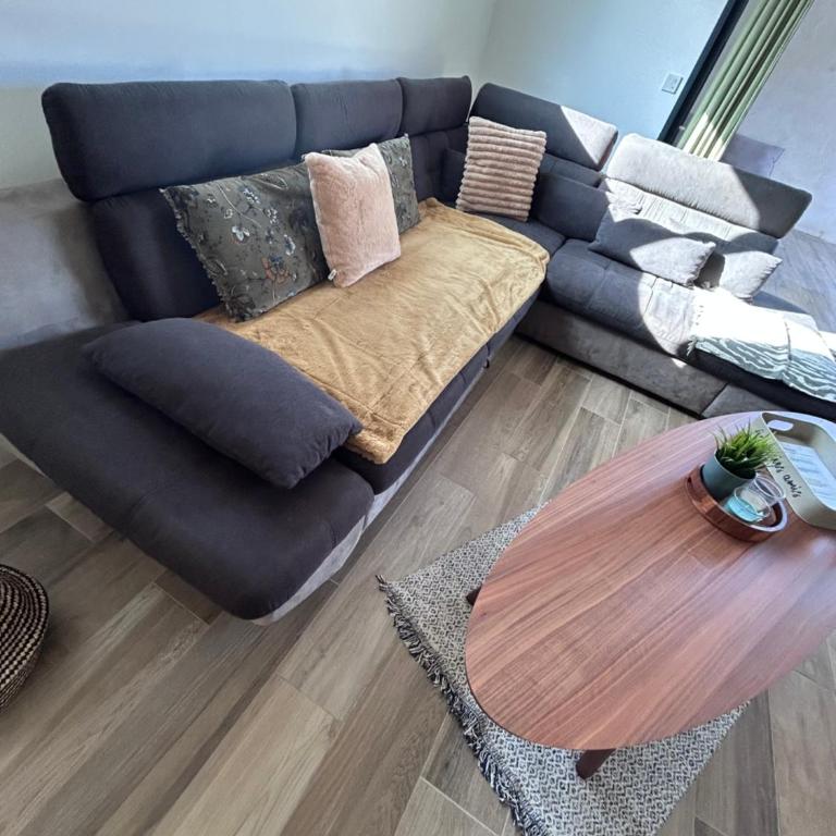 Chic & cozy 2 chambres , climatisée , rénové au calme - Appartement 2 Chambres - 11