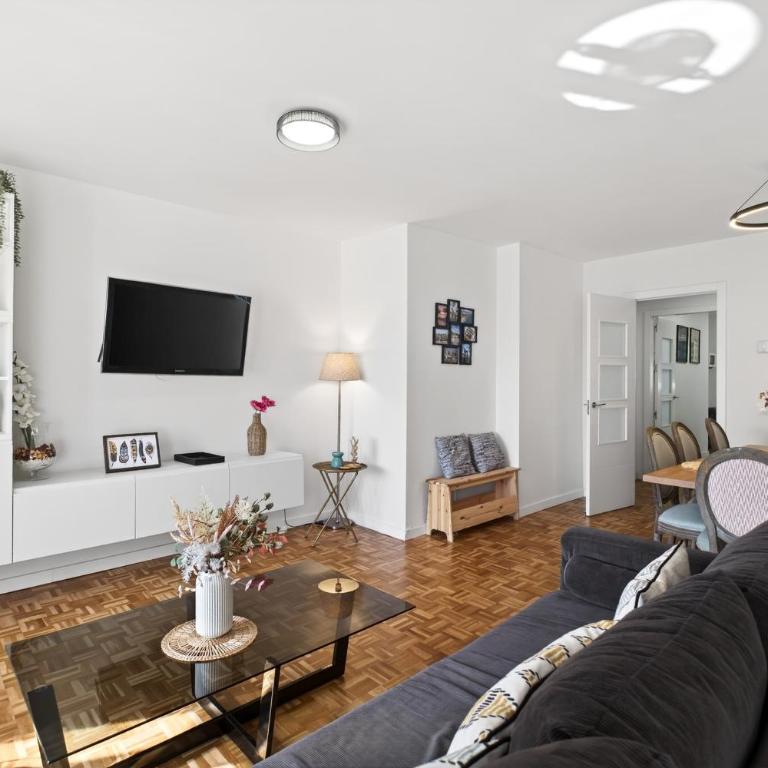New apartment in the city center 3beds, 2baths & parking - Apartamento Superior con 3 dormitorios - 25