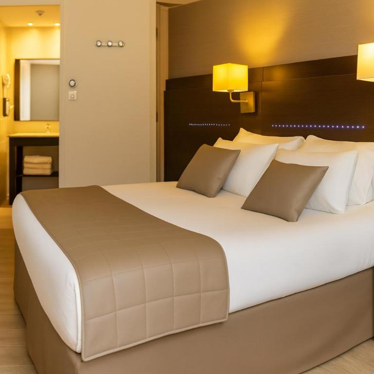 Hôtel Croix des Bretons - Lourdes Pyrénées - Chambre Double - 2