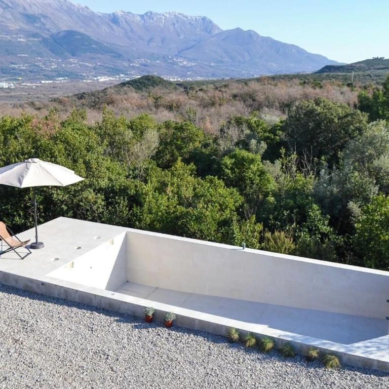Casa Del Sol - Stone villa with a pool and 4-bedrooms in Lustica peninsula - Villa - 4