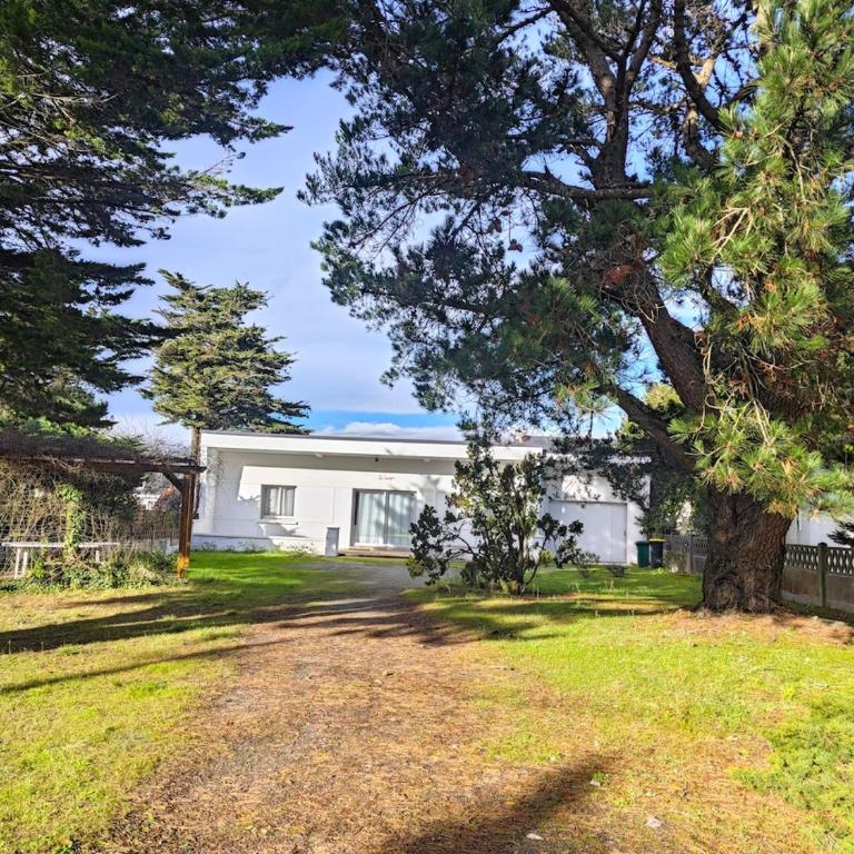 Maison rénovée à 300 m de la plage - Maison 3 Chambres - 22